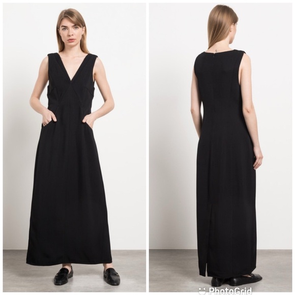 CO Dresses & Skirts - CO V Neck Maxi Dress in Black New With Tags!